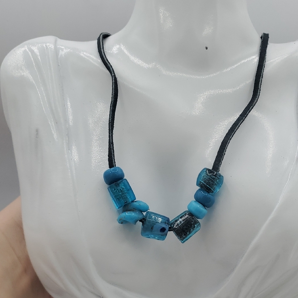 Elegant Blue Beaded Glass Necklace 22 Inch N3637